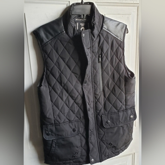 Fried Black Quilted Vest With Leather Shoulder Details  Medium - Picture 1 of 6